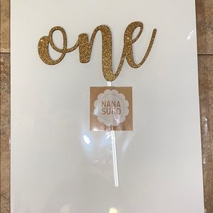 Glitter “One” for smash cake